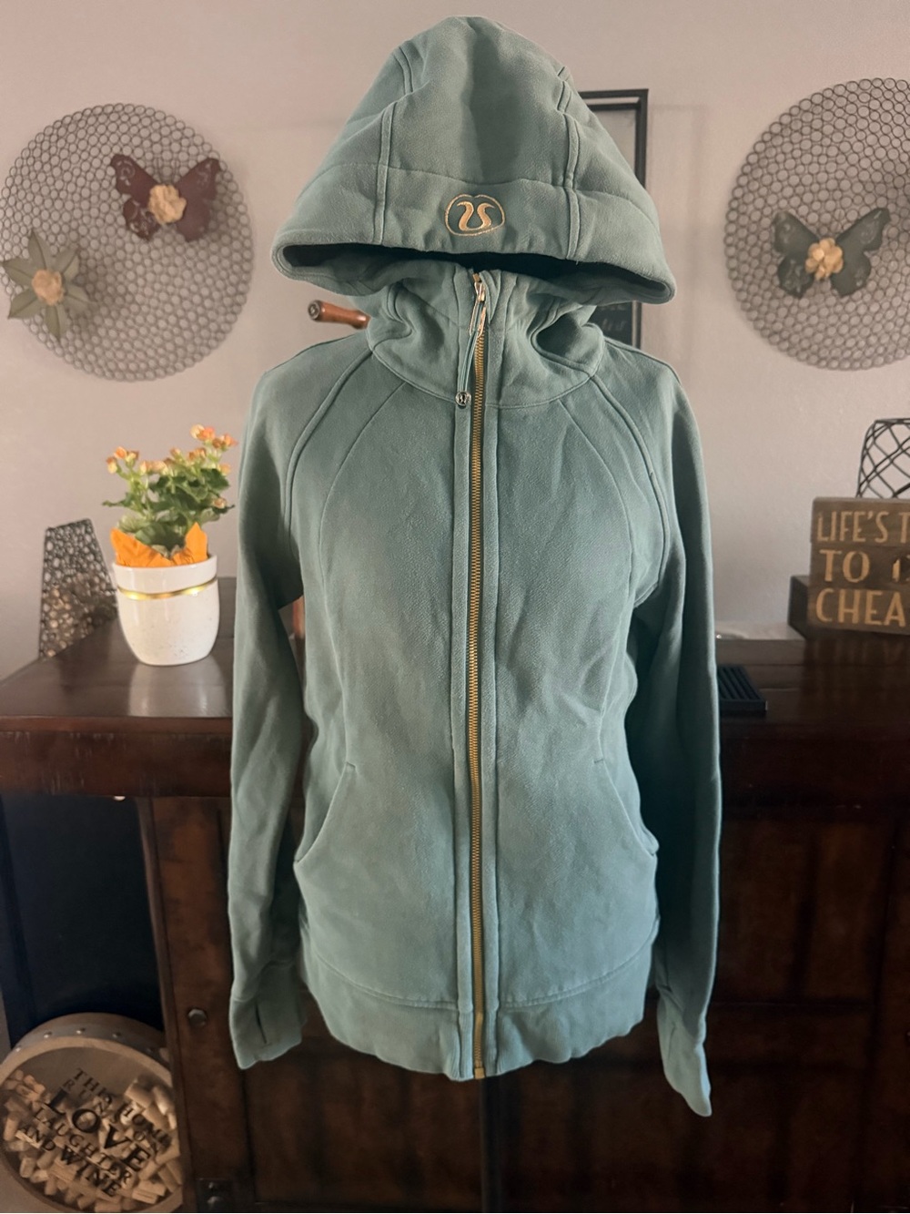 lululemon athletica Women's Scuba Hooded Full-Zip Jacket in Medium Forest